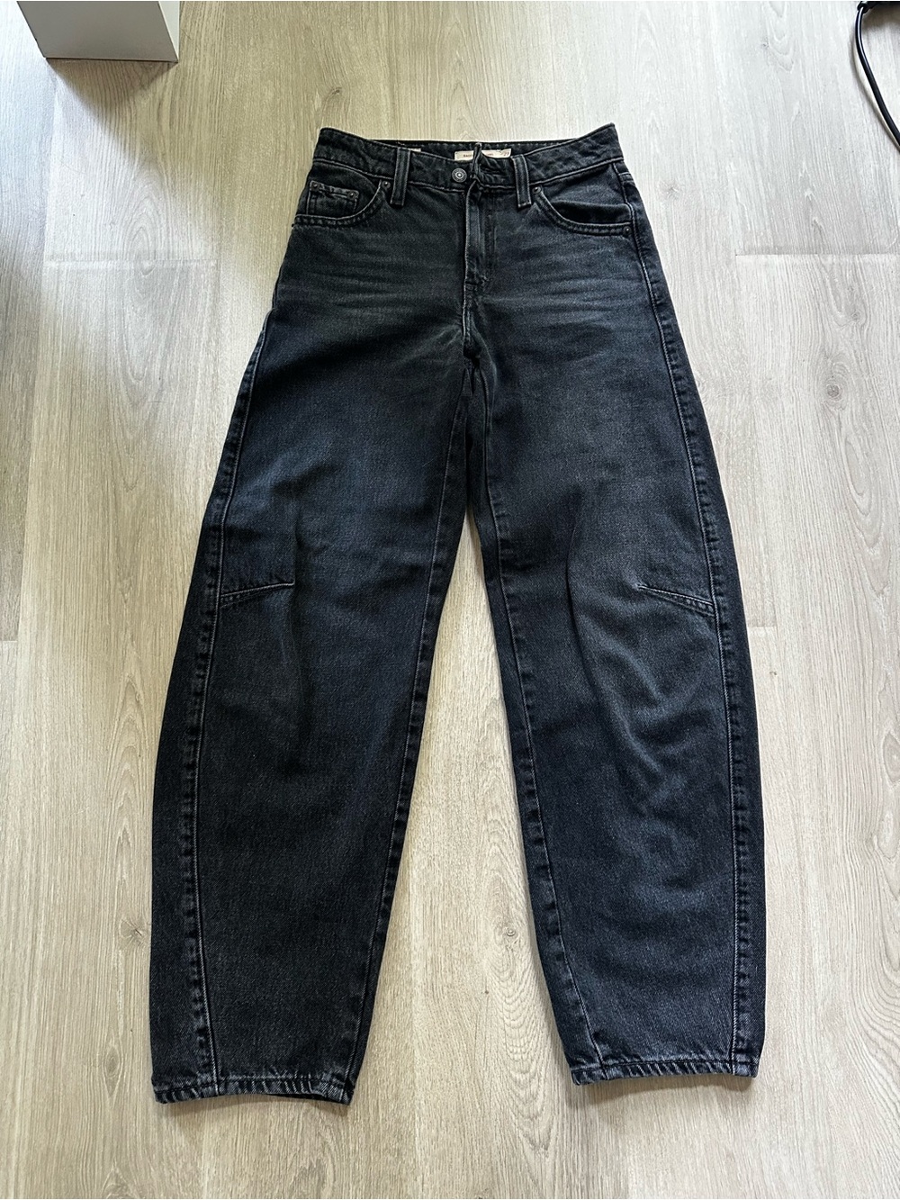 Levi Baggy Dad Barrel jeans